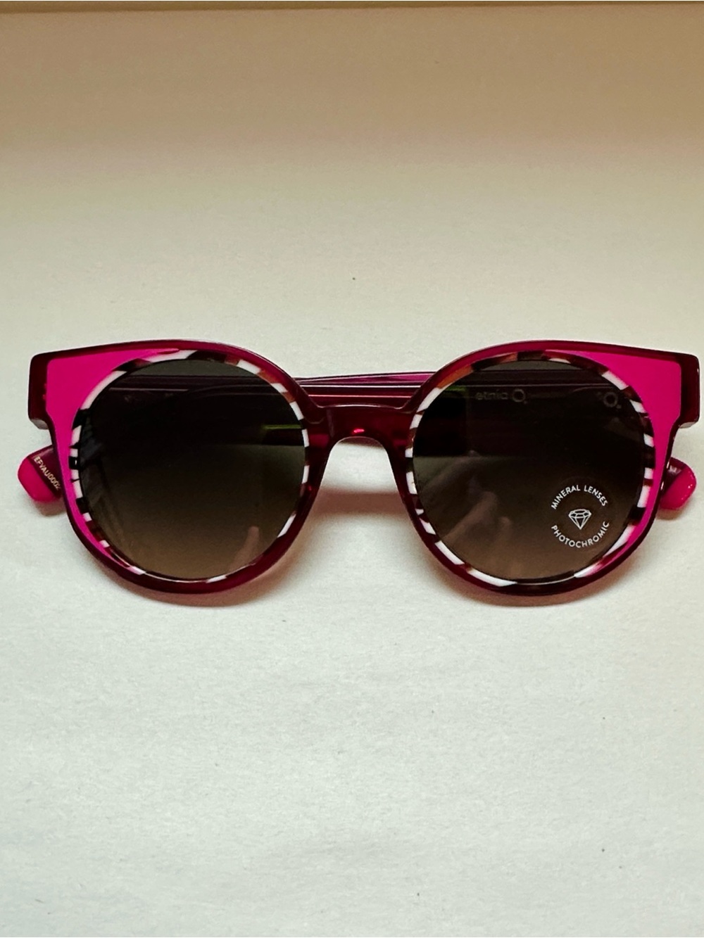 New-Authentic-ETNIA
BARCELONA Sunglasses-Photochromic-Mambo No.5-Bordeaux Havana